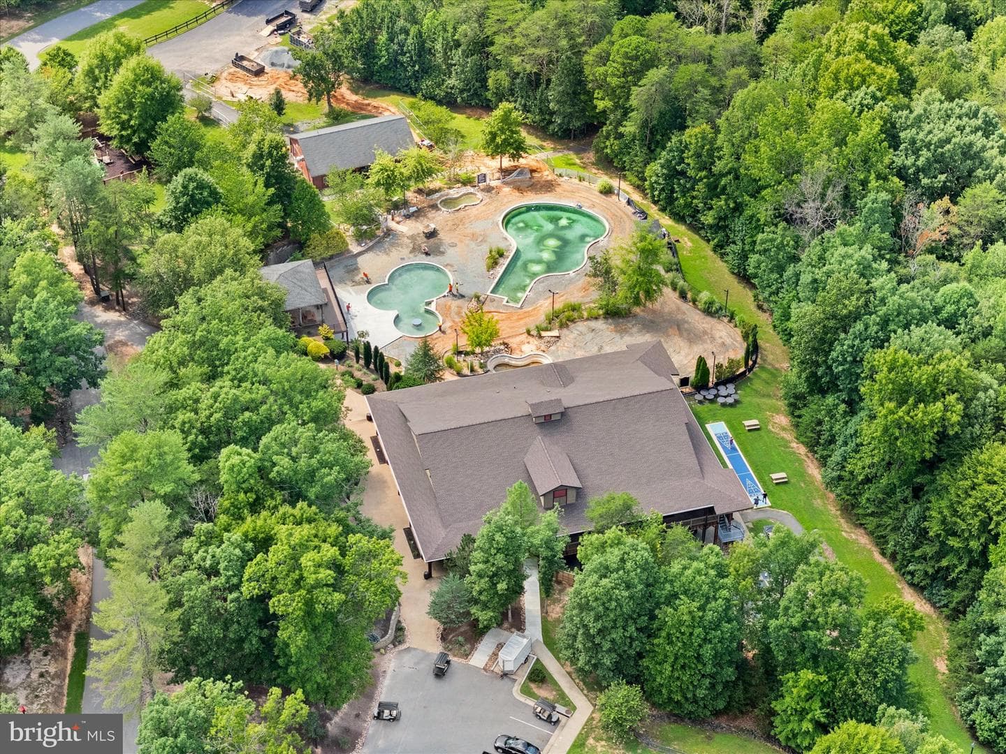 178 Pinehurst Drive photo 58