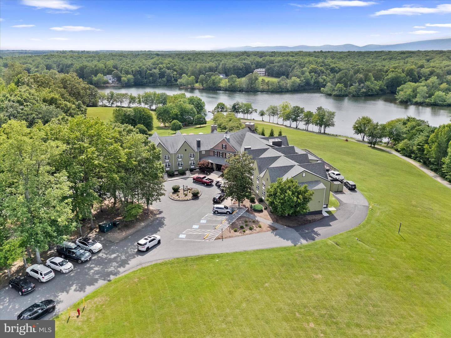 178 Pinehurst Drive photo 63