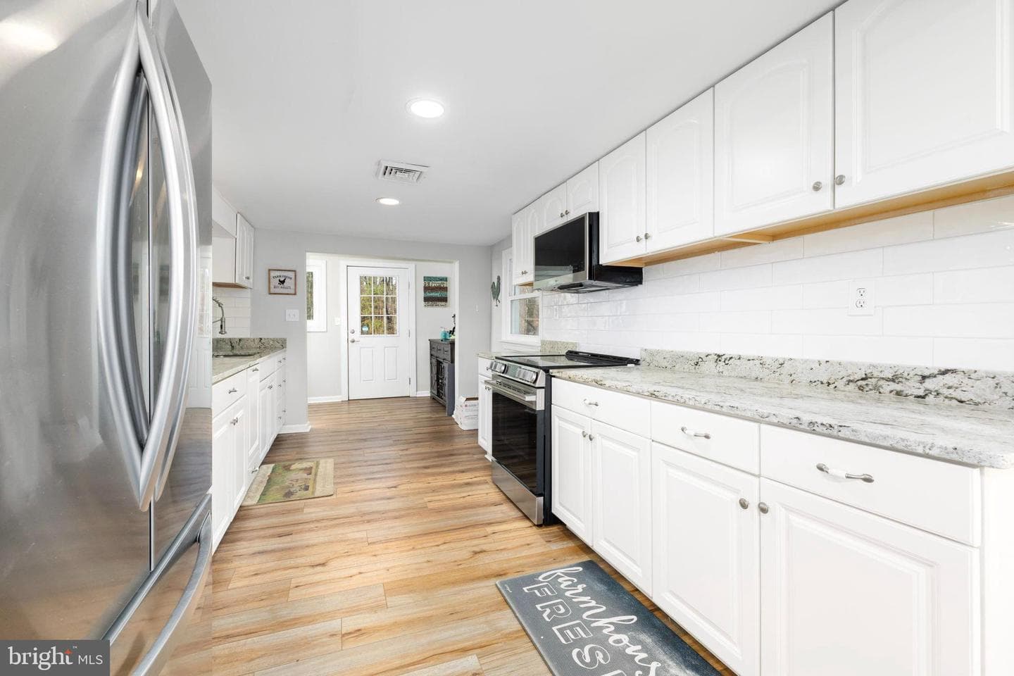 1052 S Hill Road photo 12