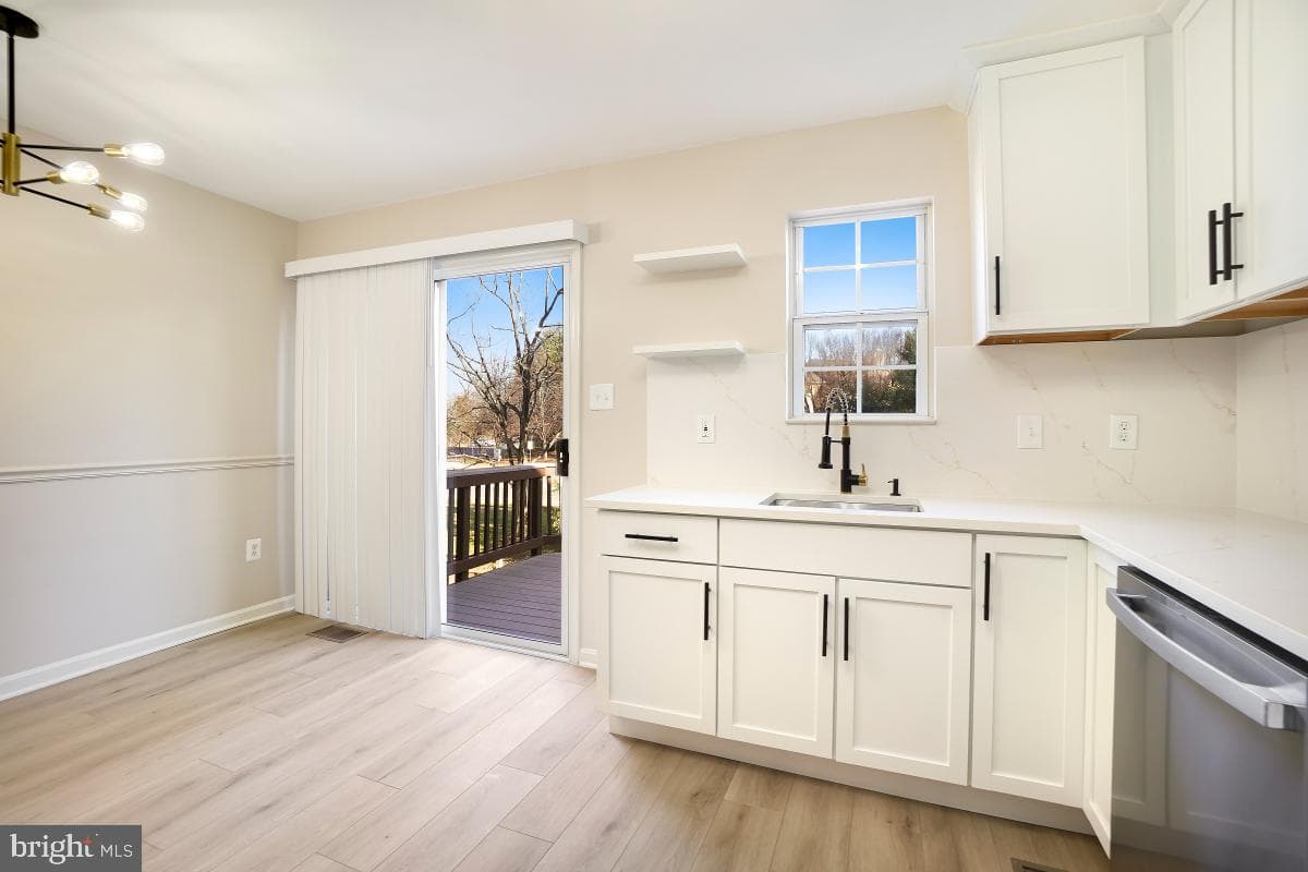 20202 Foothill Terrace photo 15