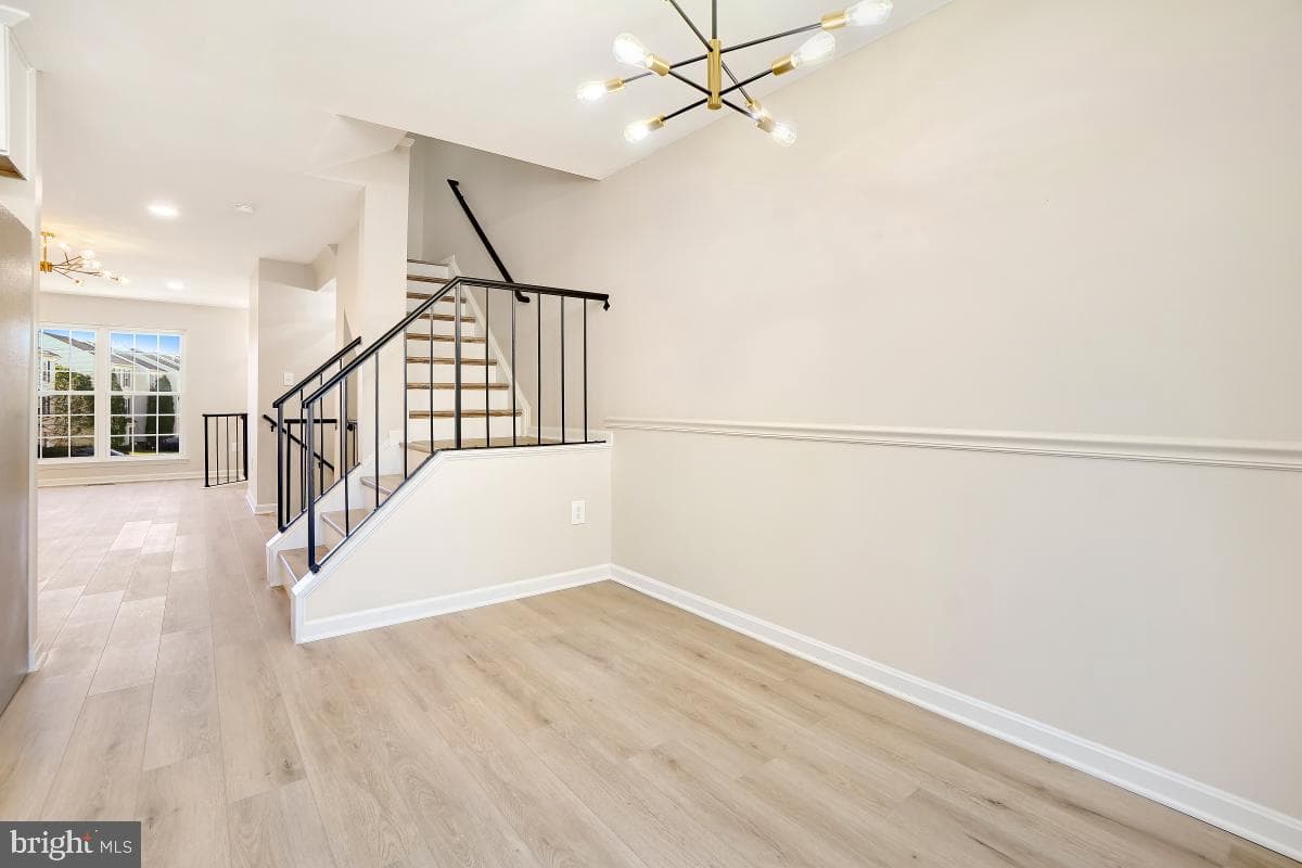 20202 Foothill Terrace photo 18
