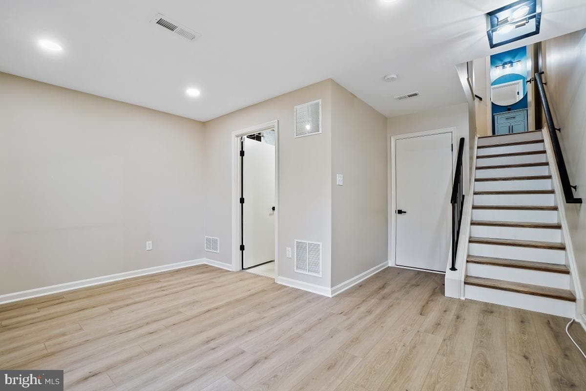 20202 Foothill Terrace photo 33