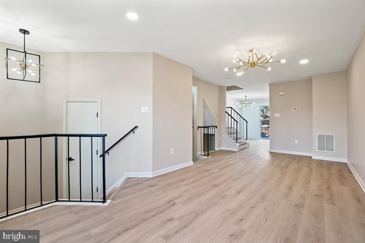 20202 Foothill Terrace photo 8