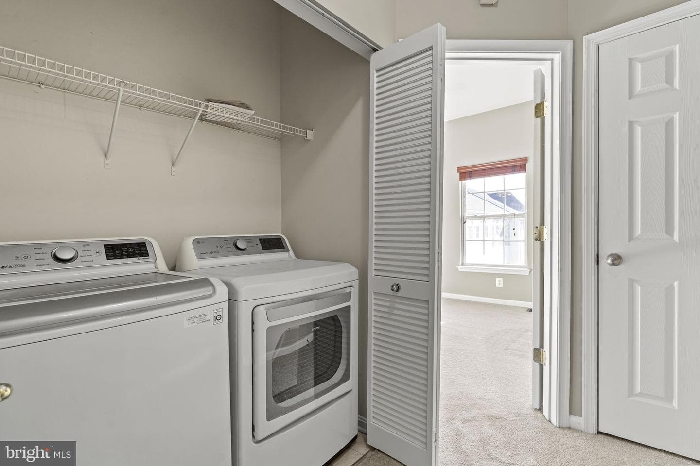 21813 Kelsey Square photo 14