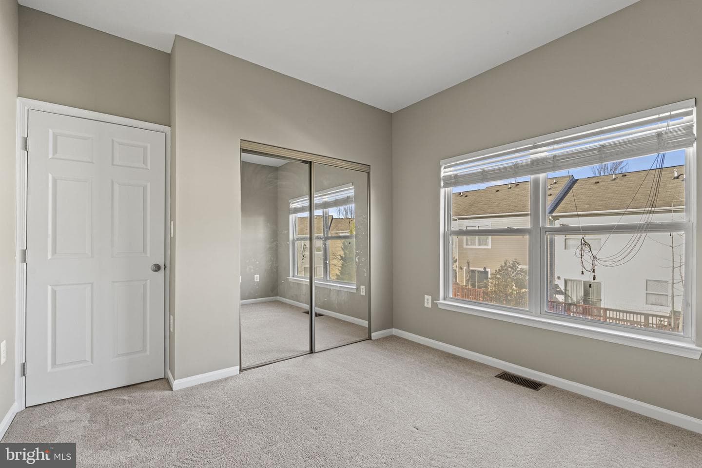 21813 Kelsey Square photo 20