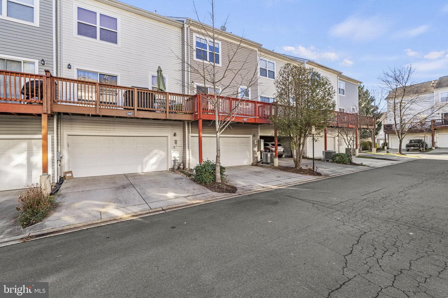 21813 Kelsey Square photo 26