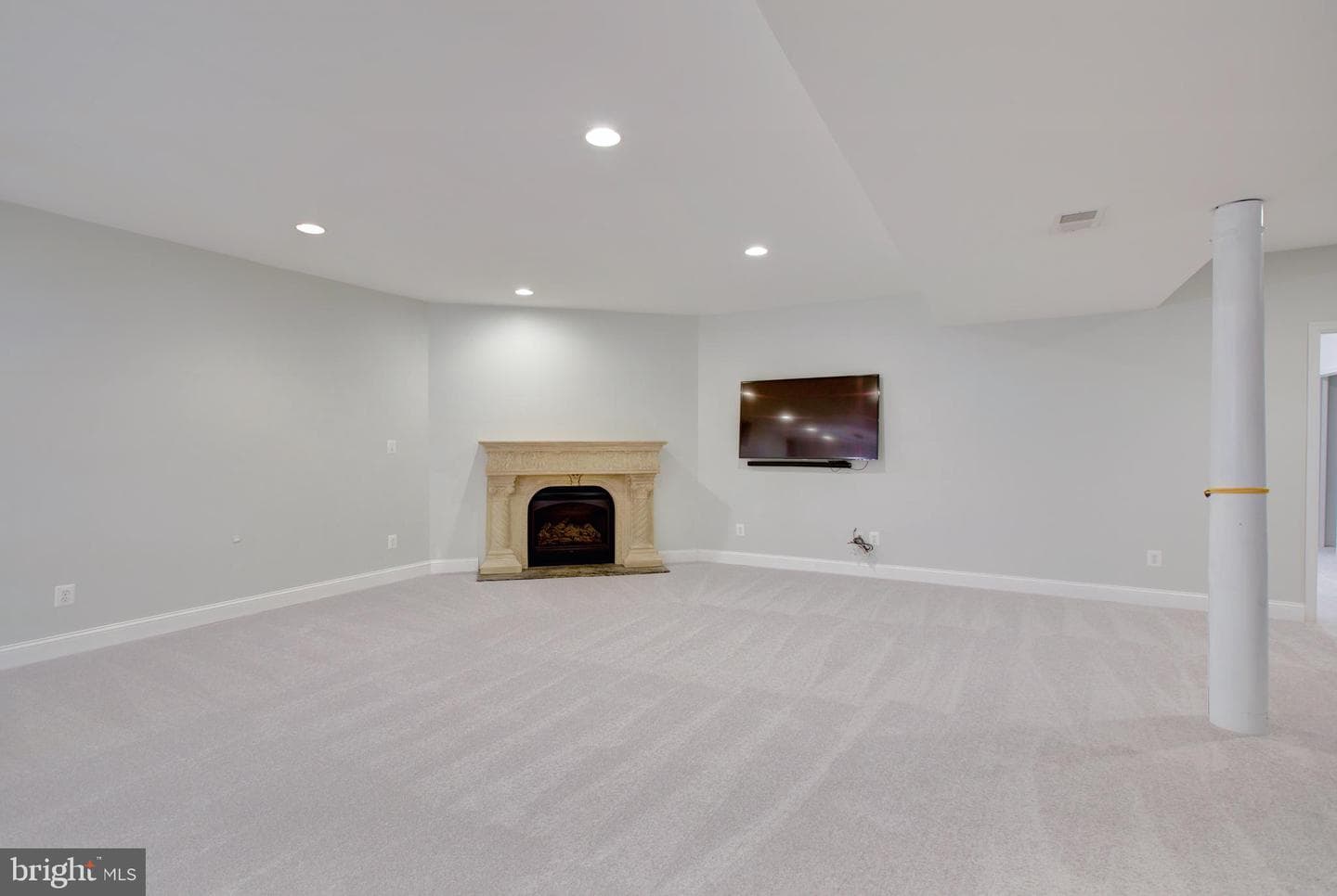 18733 Upper Meadow Drive photo 44