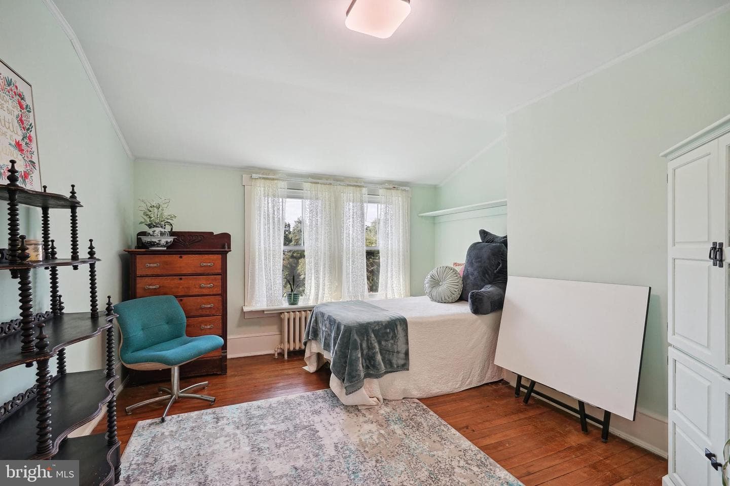 604 Martin Avenue photo 17