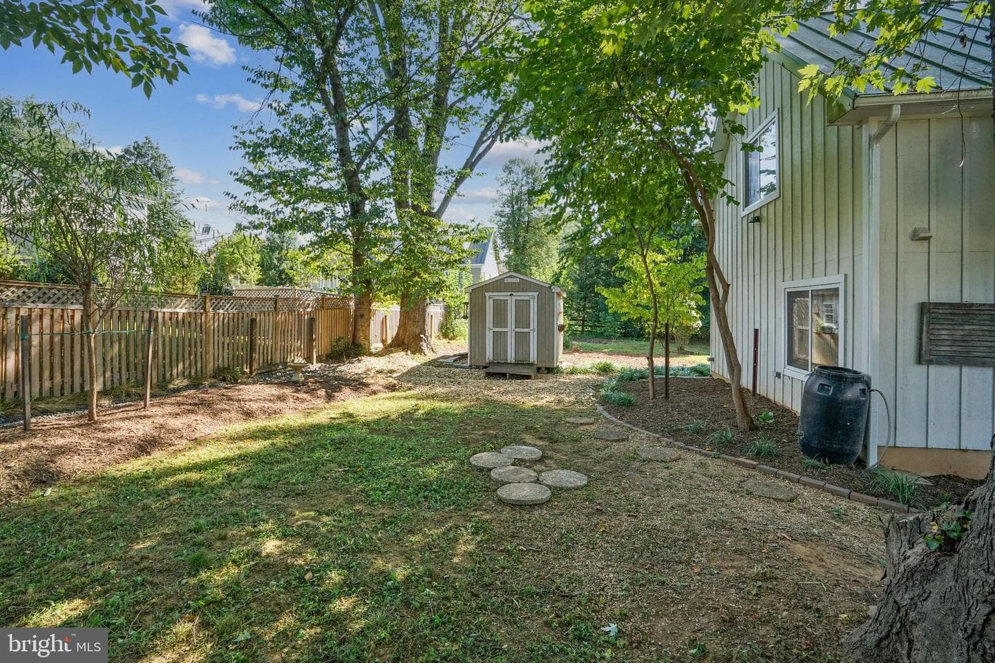 604 Martin Avenue photo 31