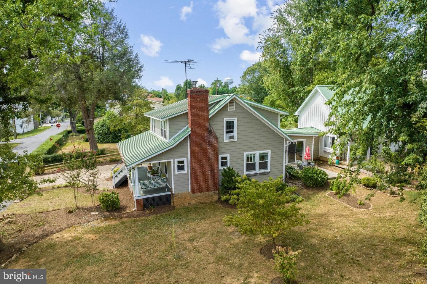 604 Martin Avenue photo 36