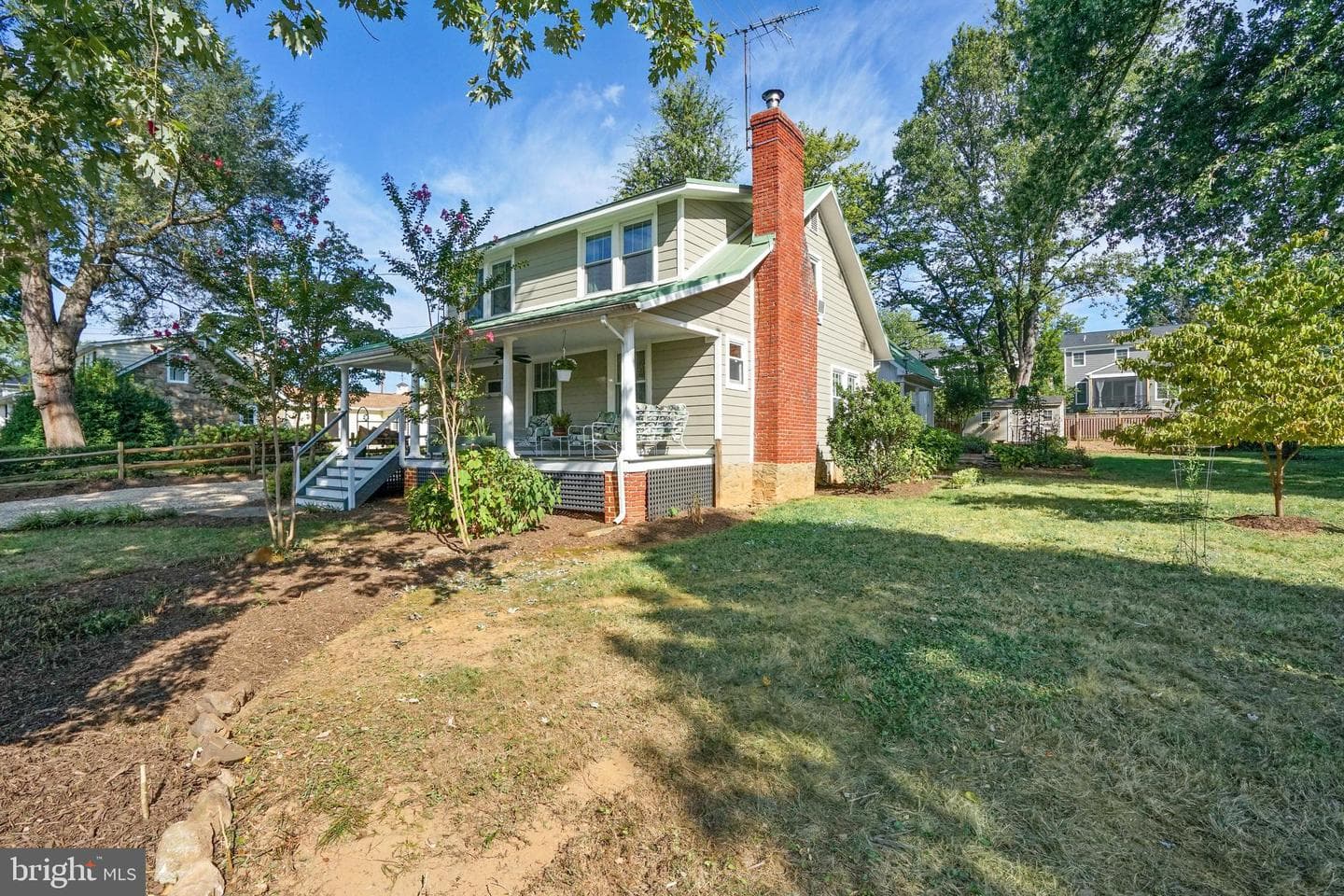 604 Martin Avenue photo 5