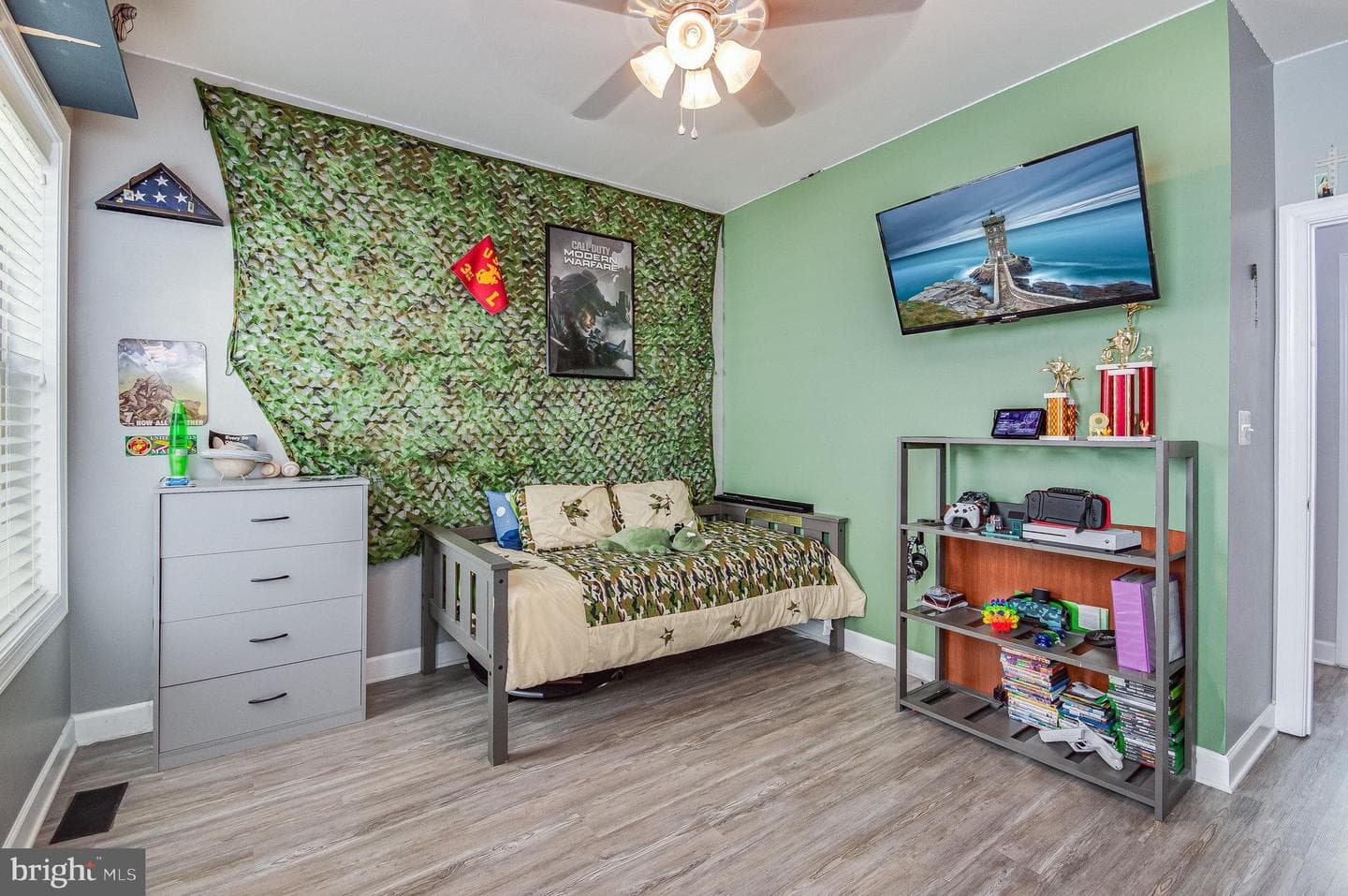 44622 Petersham Drive photo 31