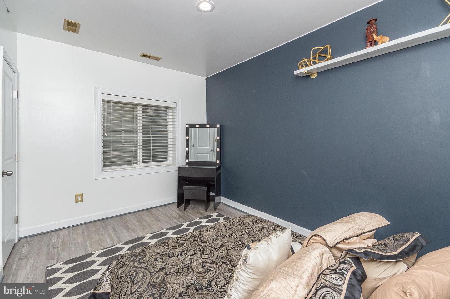 44622 Petersham Drive photo 35