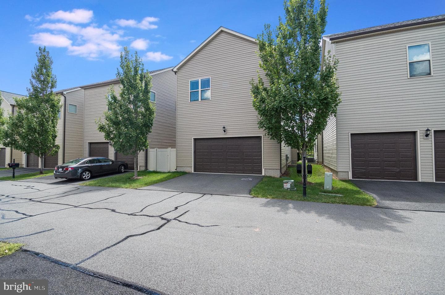 44622 Petersham Drive photo 40