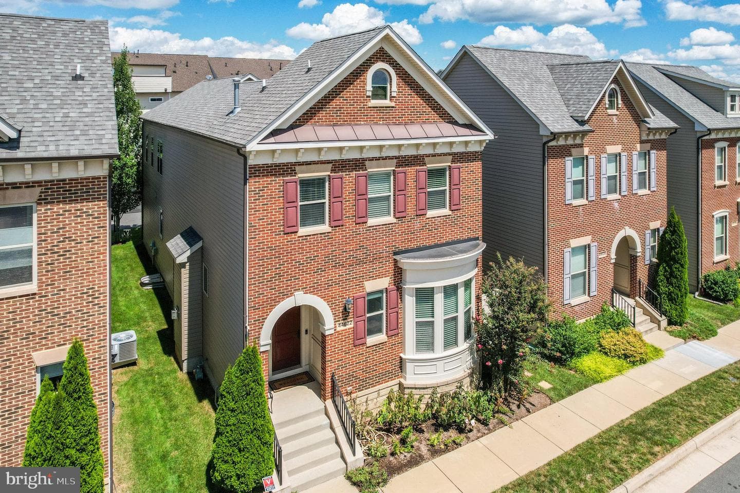 44622 Petersham Drive photo 5