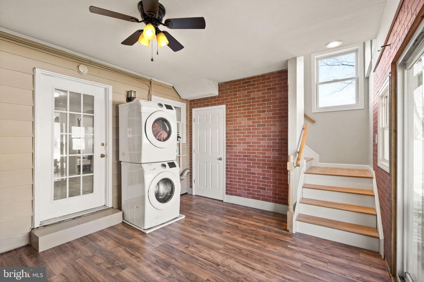 314 W Juniper Avenue photo 27