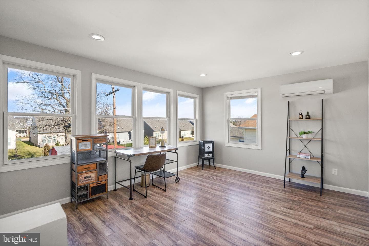 314 W Juniper Avenue photo 28