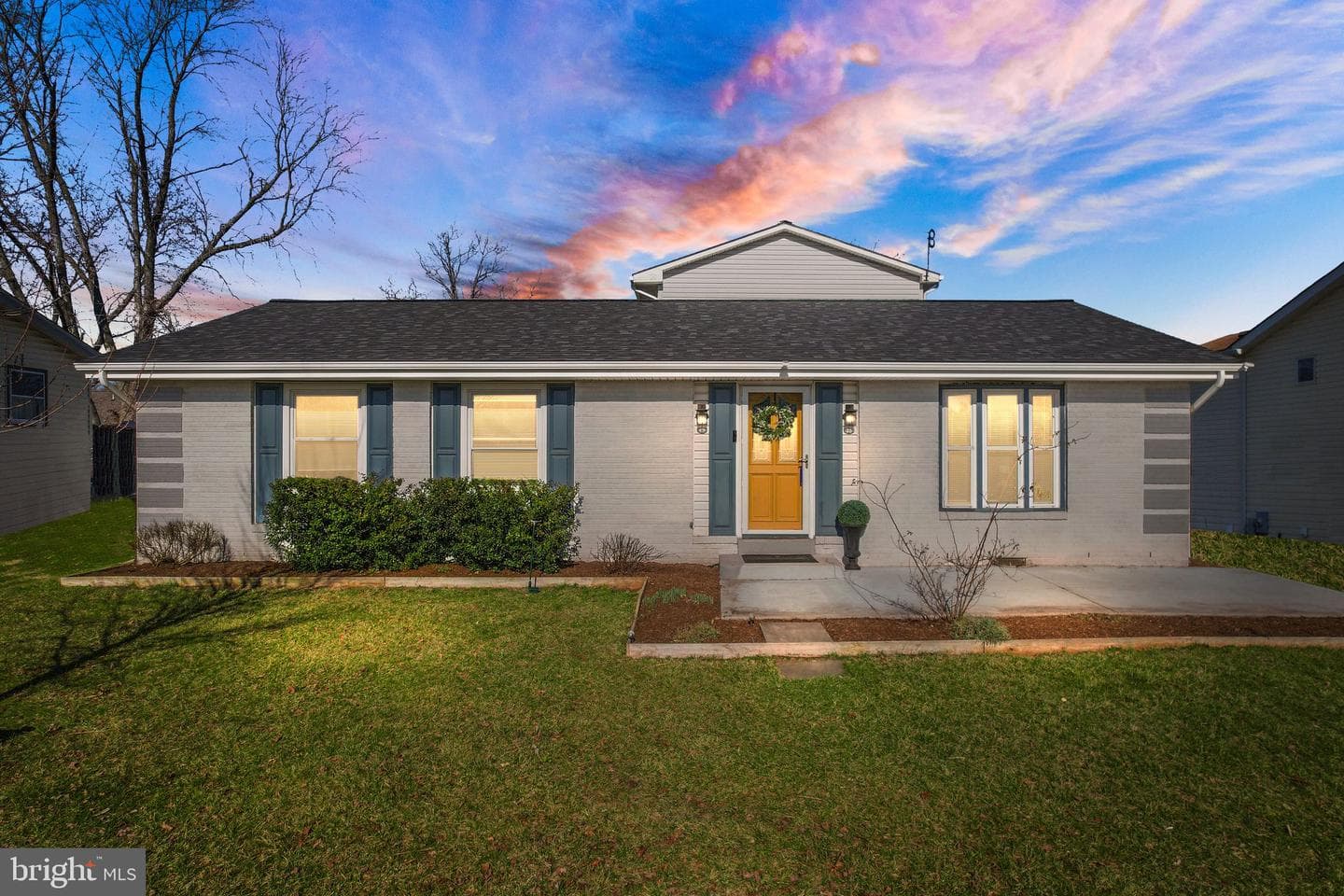 314 W Juniper Avenue photo 3