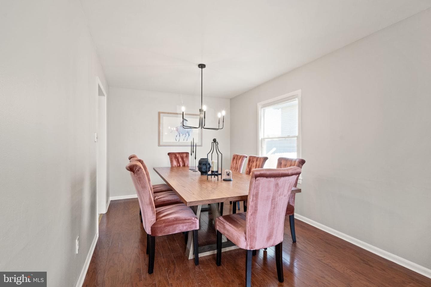 314 W Juniper Avenue photo 8