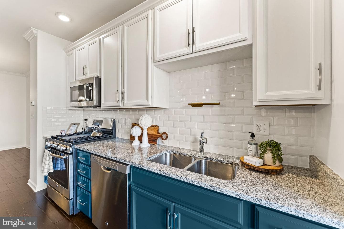 23297 Southdown Manor Terrace #116 photo 15