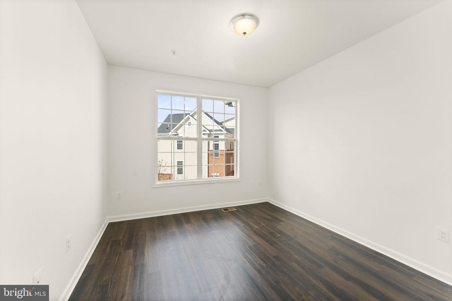 23297 Southdown Manor Terrace #116 photo 31