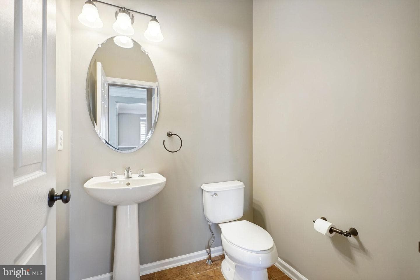 25277 Riding Center Drive photo 5