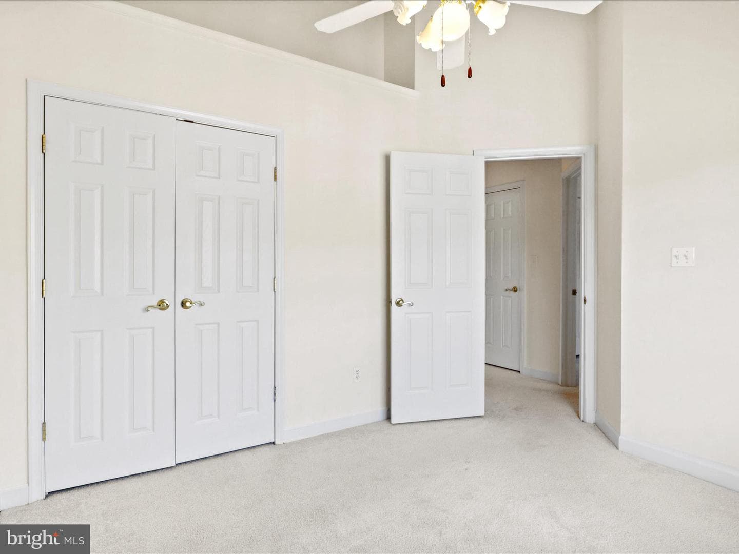 20555 Warburton Bay Square photo 25