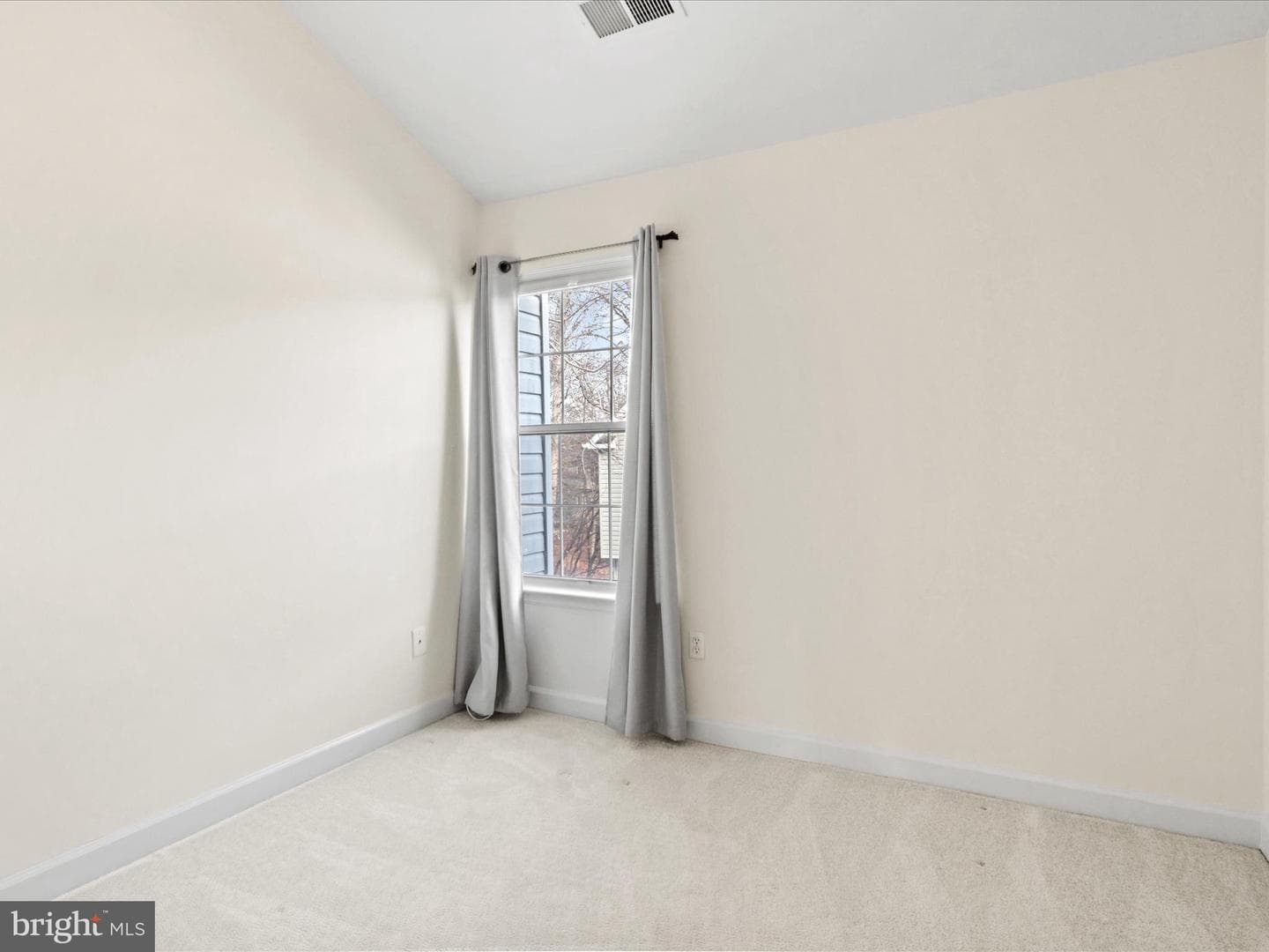 20555 Warburton Bay Square photo 27