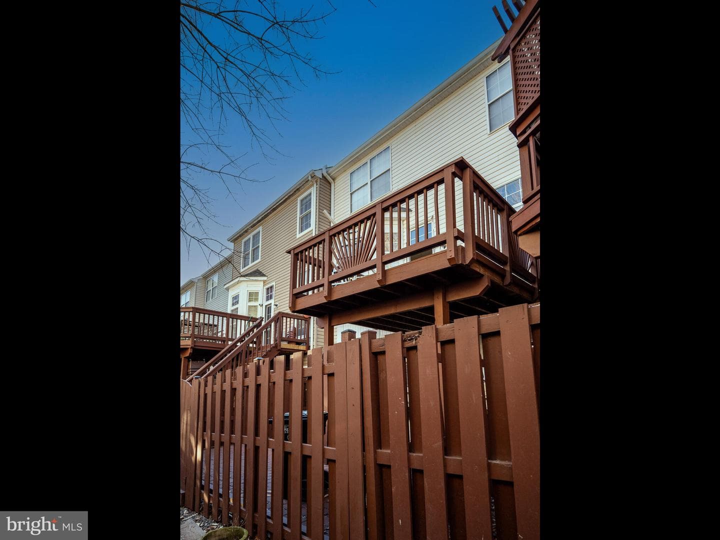 20555 Warburton Bay Square photo 34
