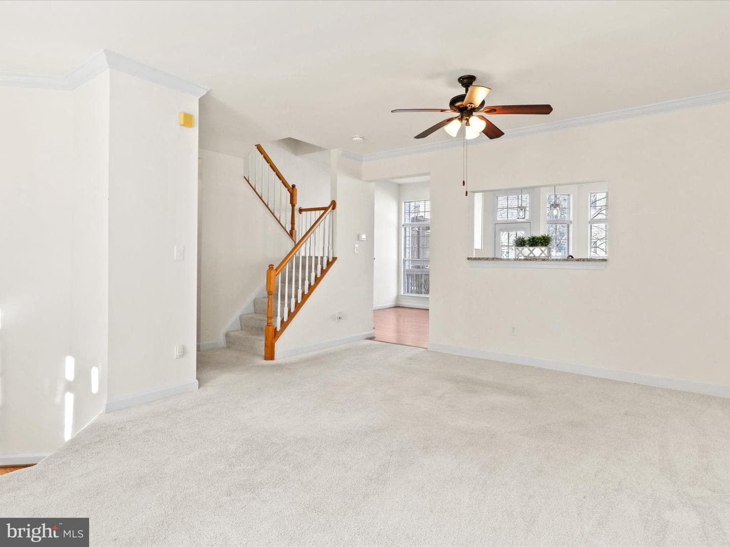 20555 Warburton Bay Square photo 8