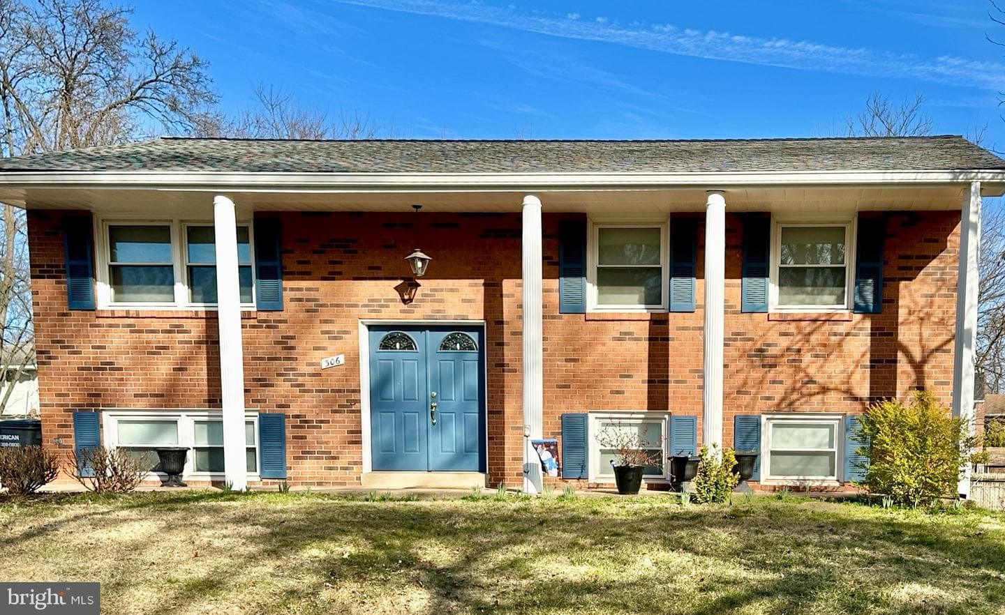 306 Dupont Street photo 3