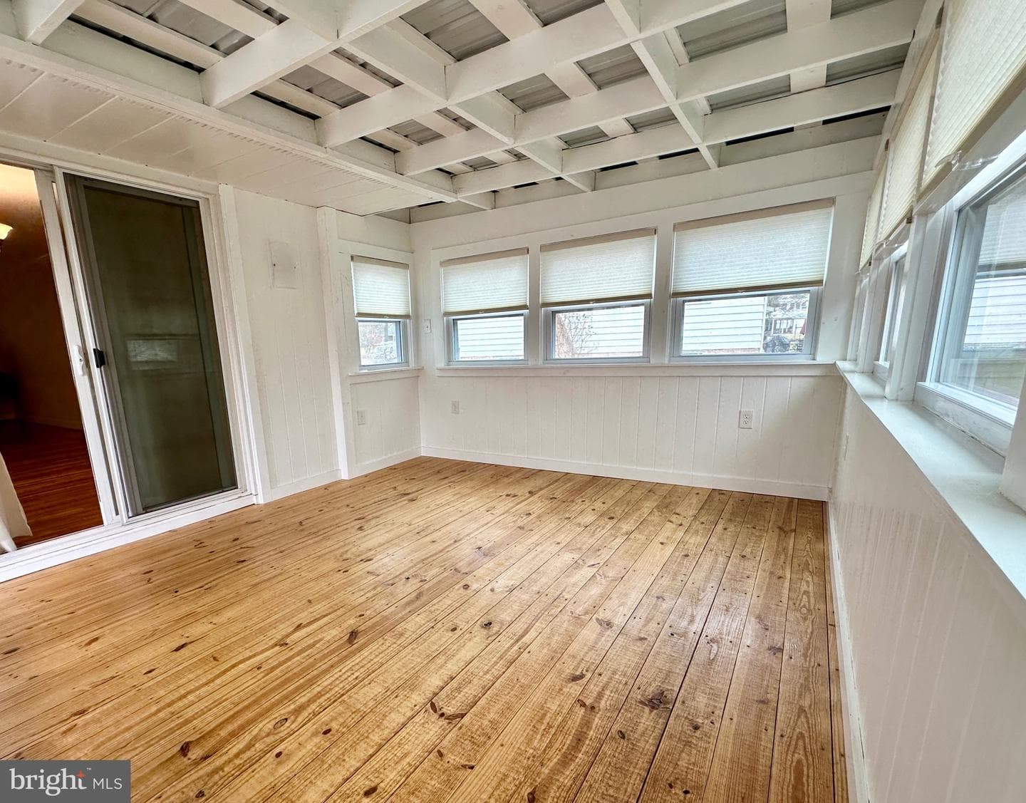306 Dupont Street photo 9