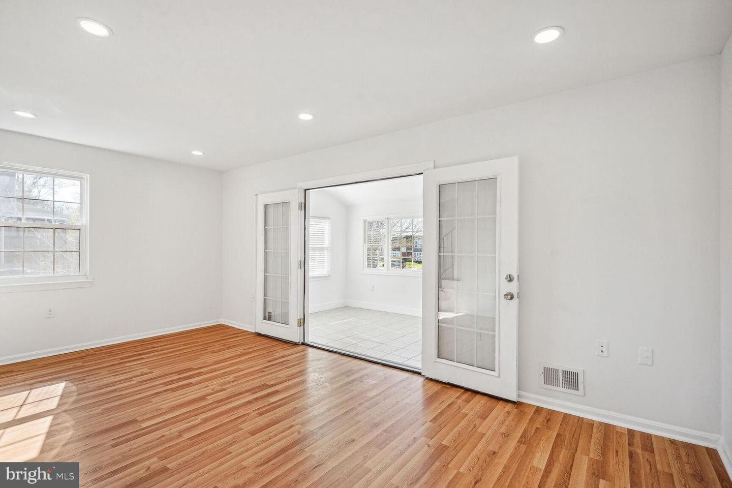 239 Nottoway Street SE photo 6