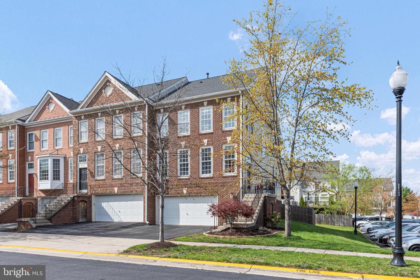 42698 Latrobe Street photo 2
