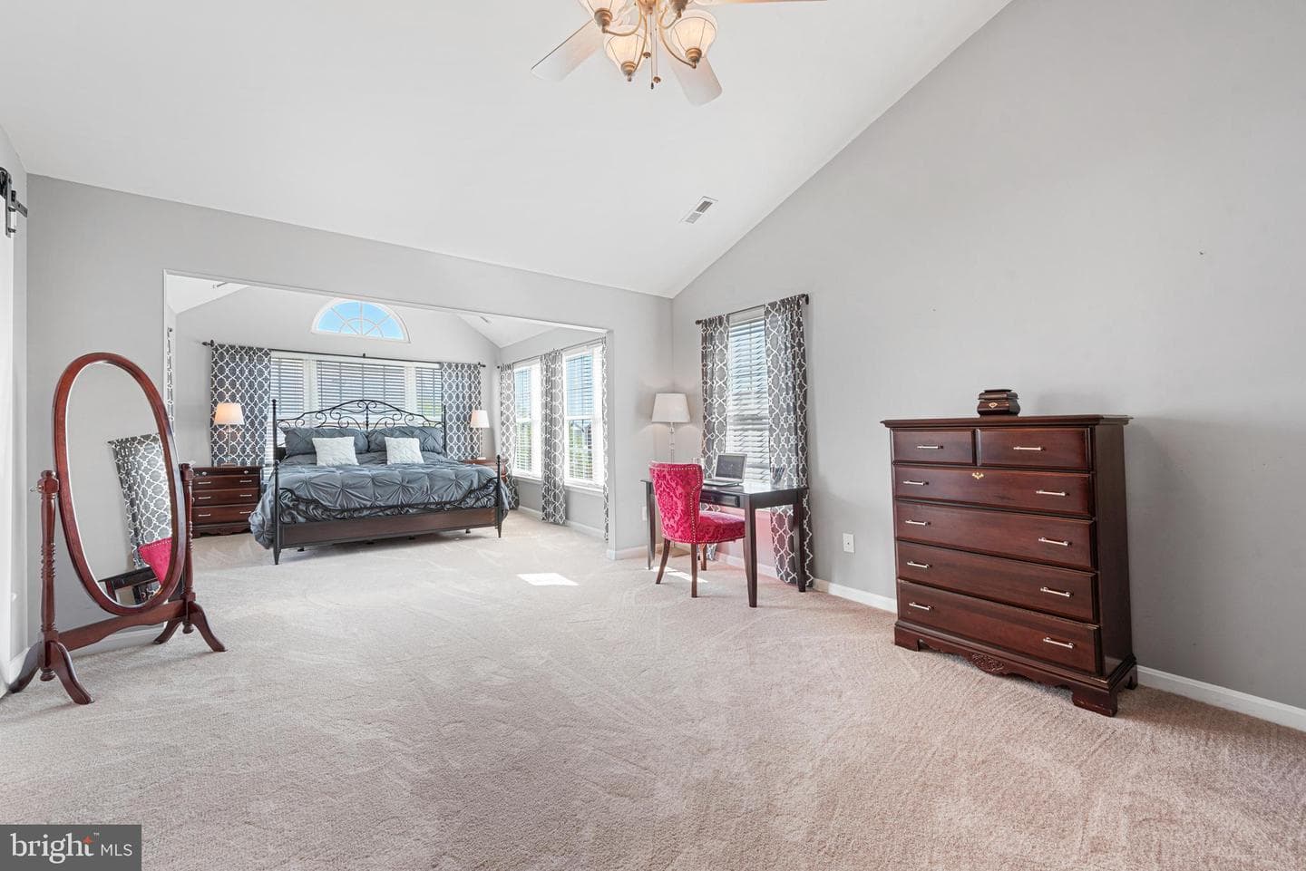42698 Latrobe Street photo 20