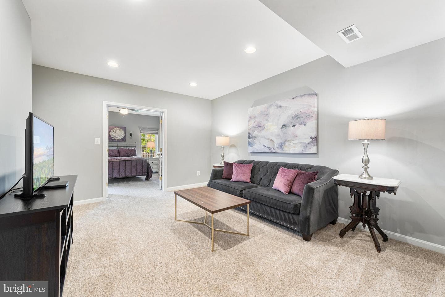 42698 Latrobe Street photo 31