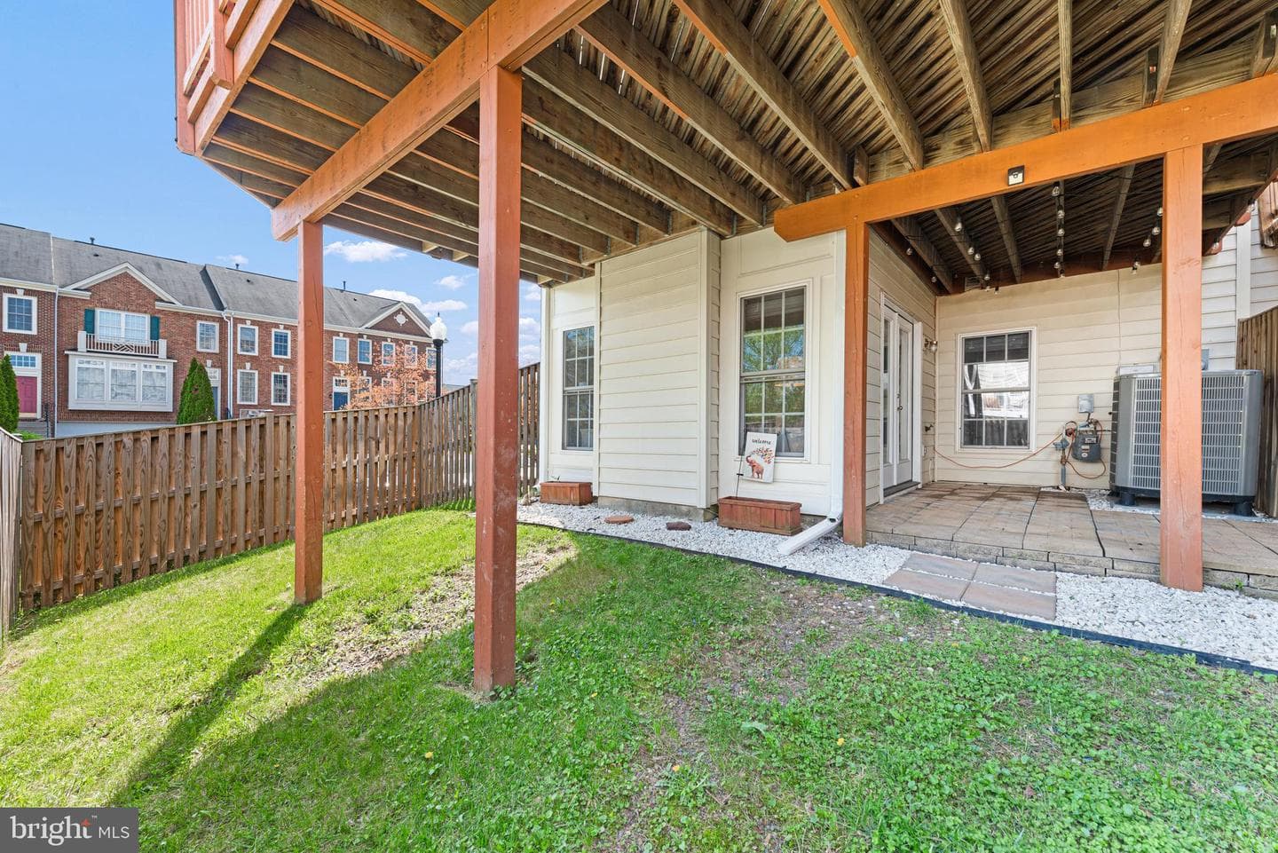 42698 Latrobe Street photo 36