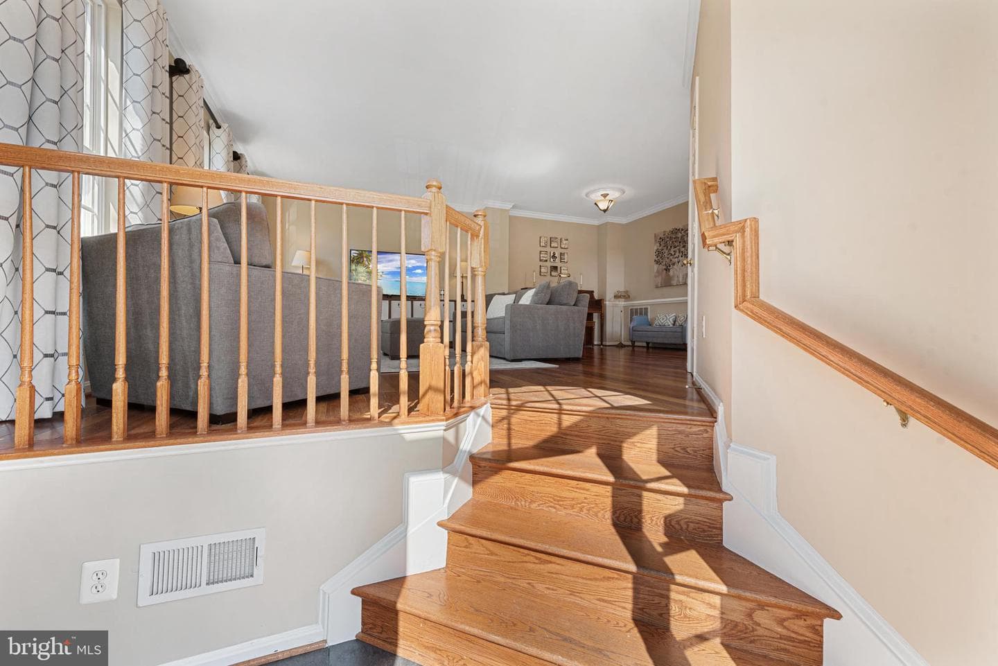42698 Latrobe Street photo 5