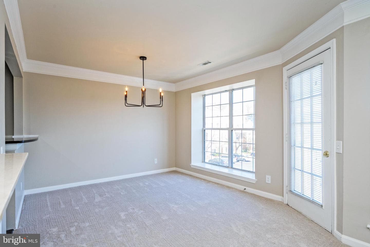 21841 Baldwin Square #301 photo 5
