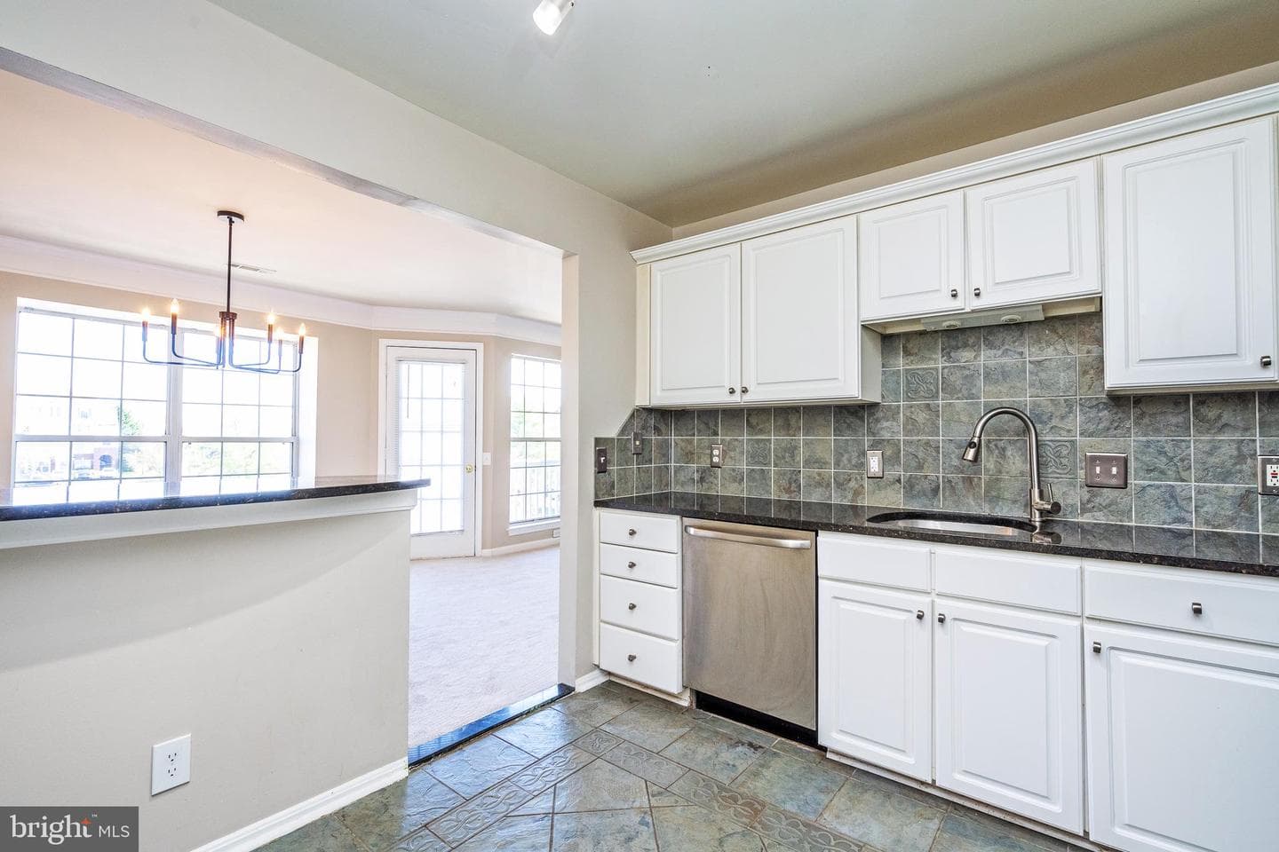 21841 Baldwin Square #301 photo 9