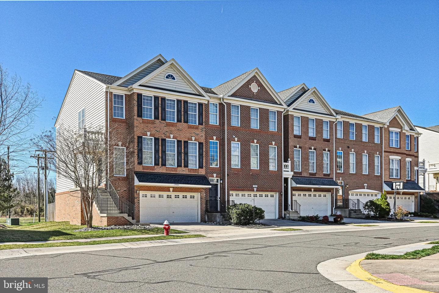 25663 America Square photo 1