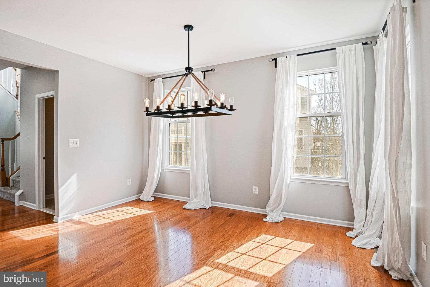 25663 America Square photo 14