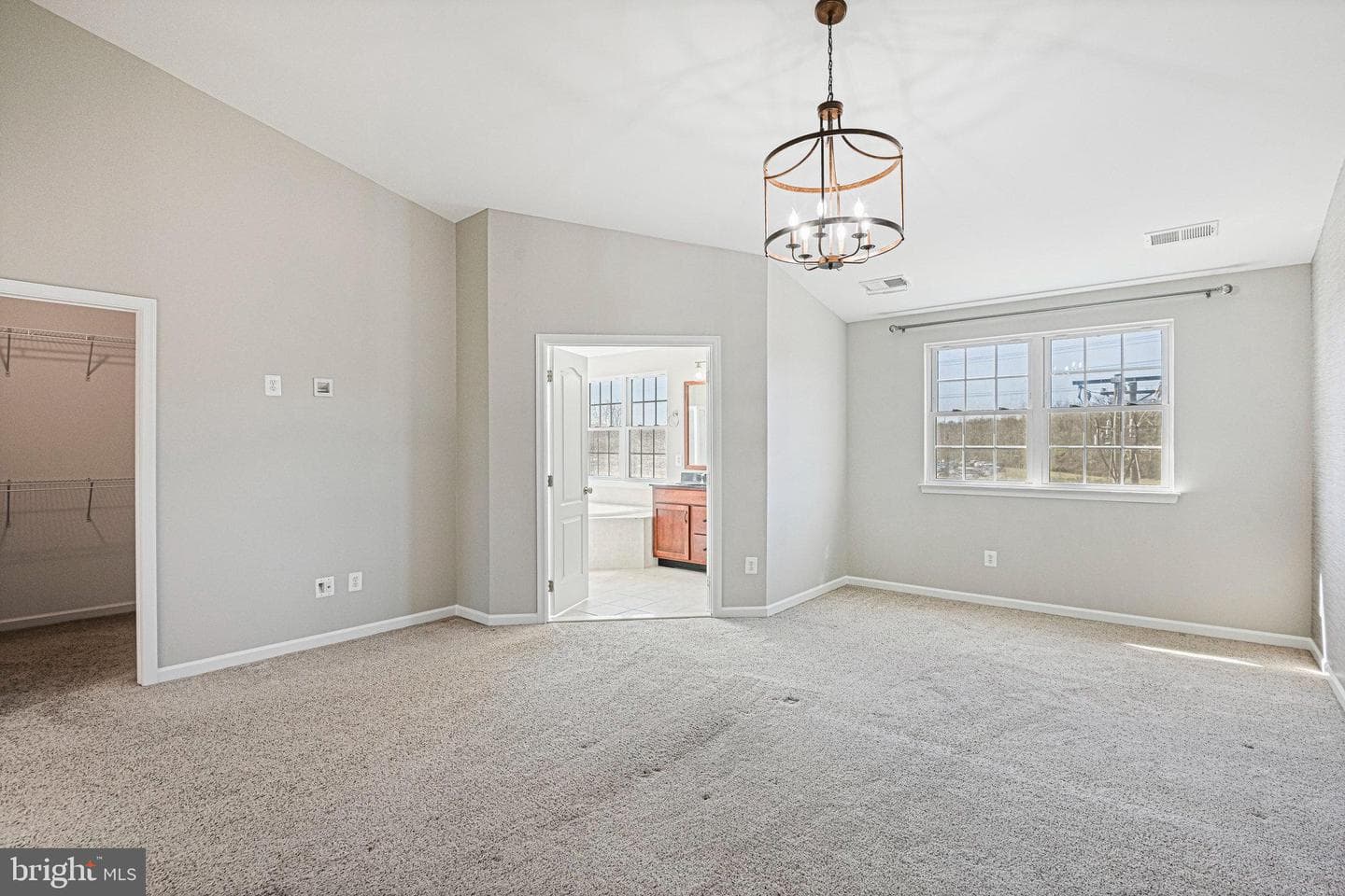 25663 America Square photo 25