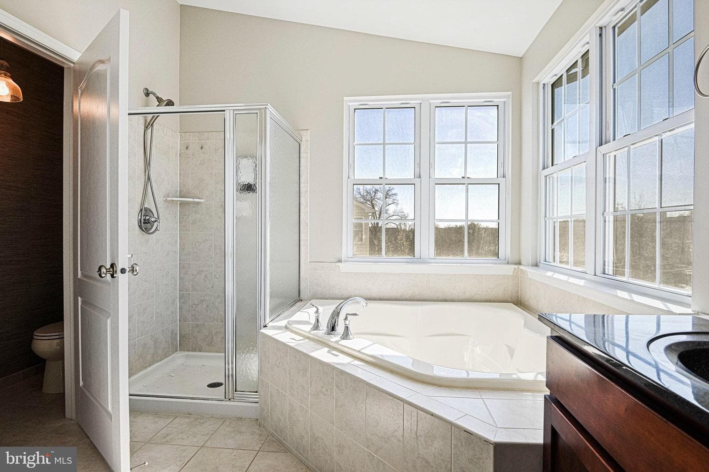 25663 America Square photo 27