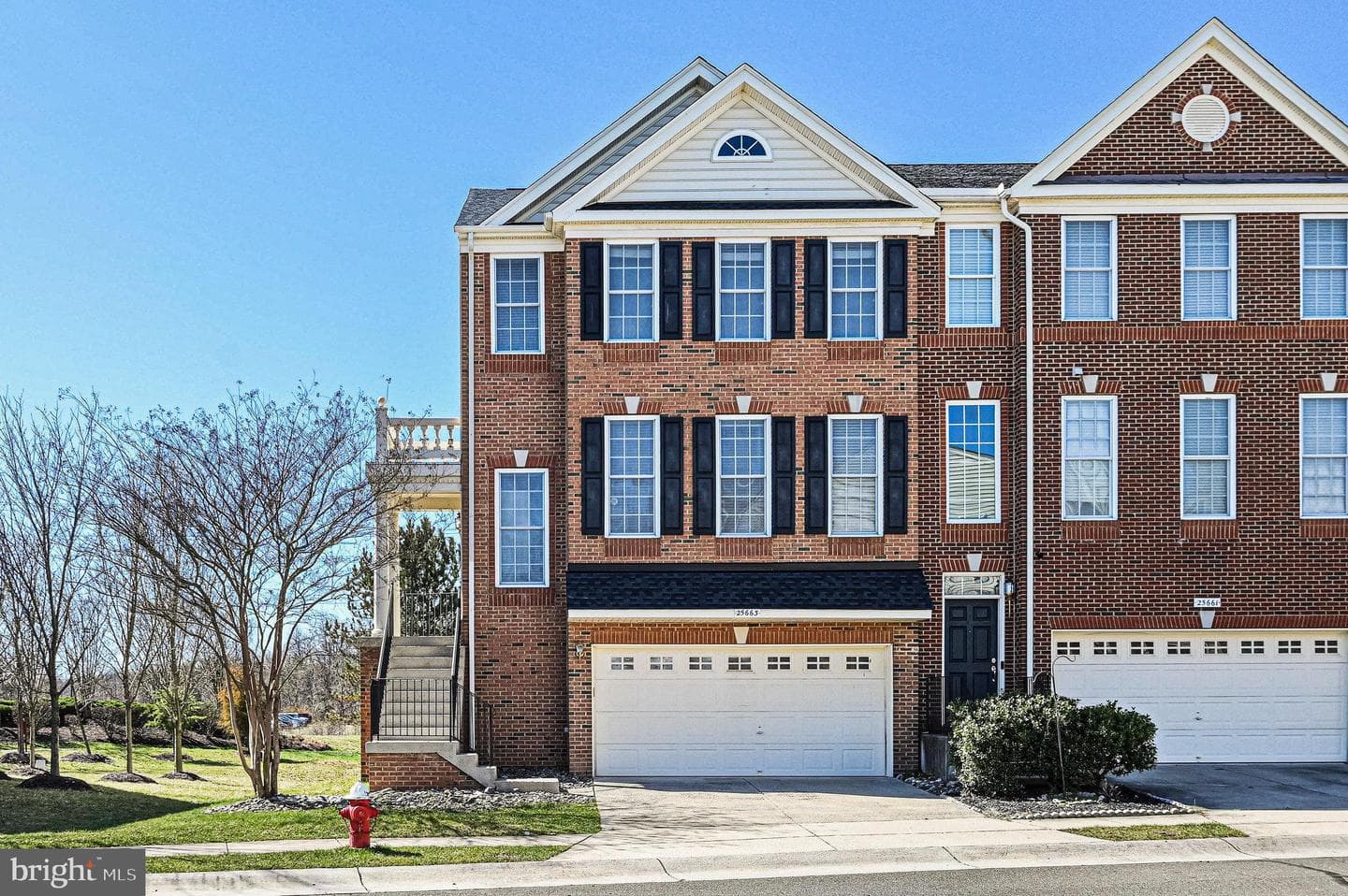 25663 America Square photo 3