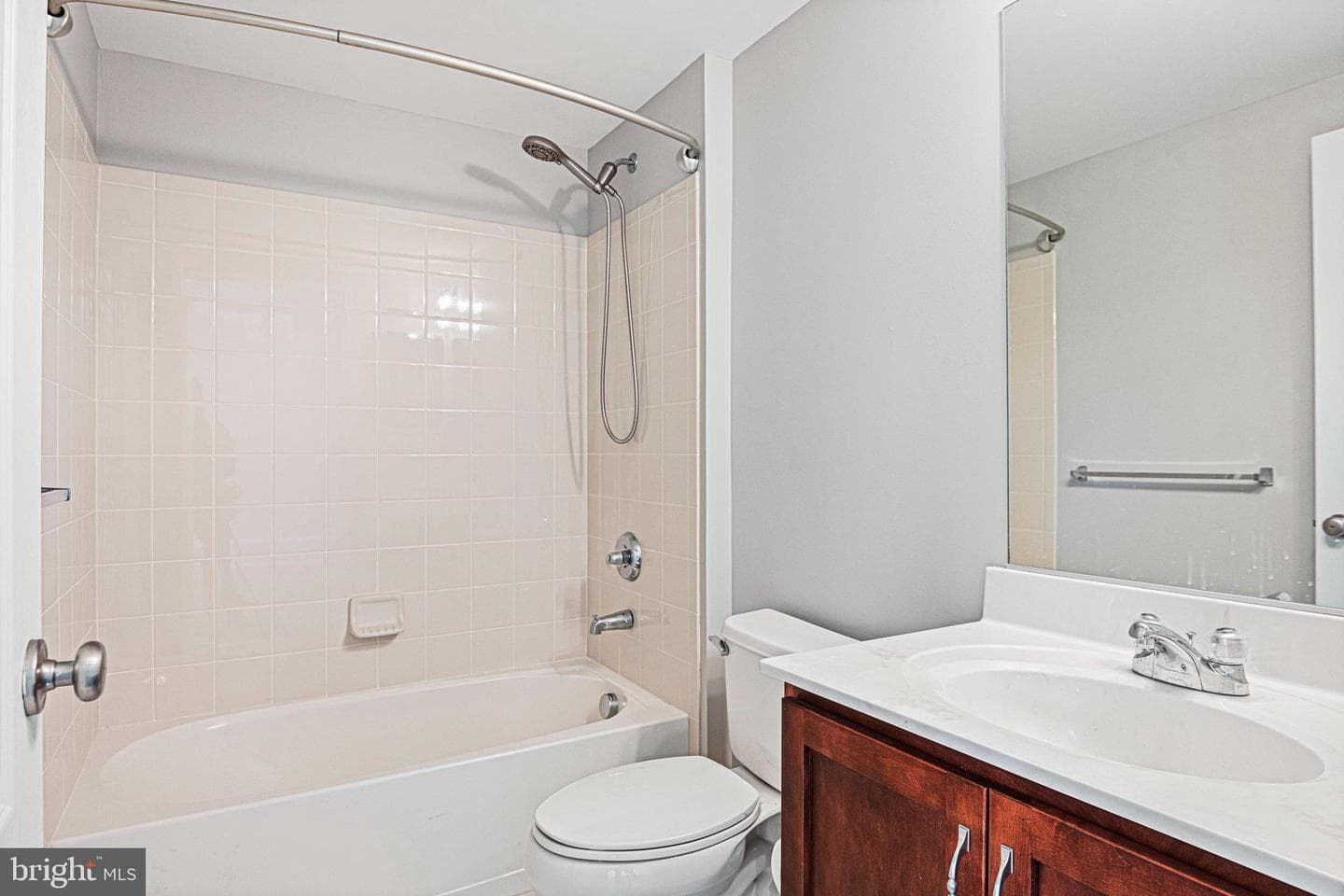 25663 America Square photo 37