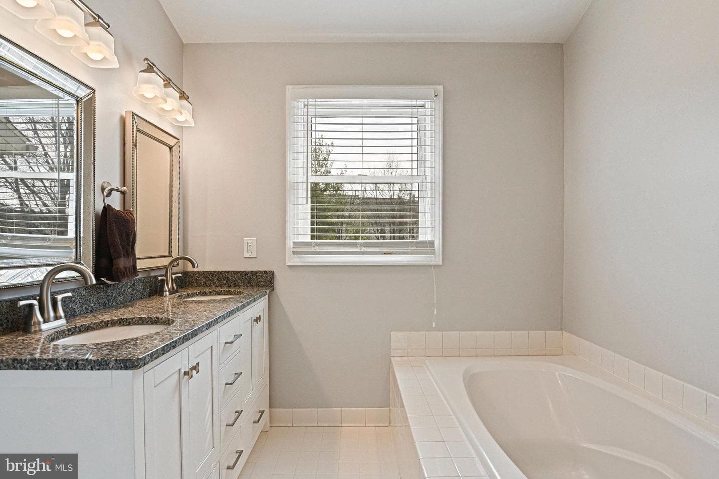 43439 Postrail Square photo 21