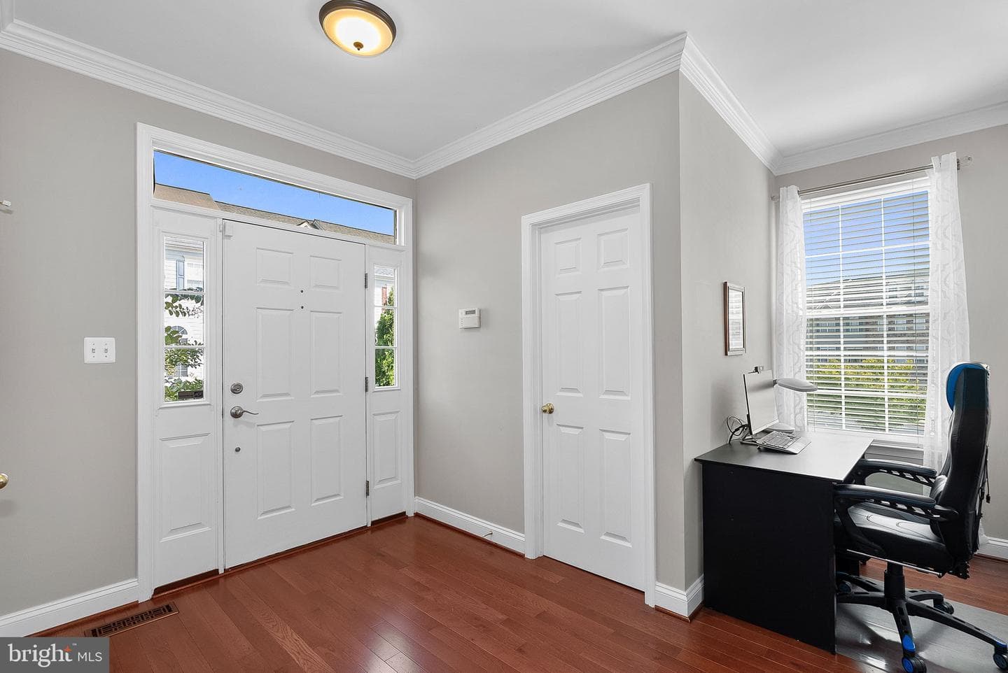 818 Ferndale Terrace NE photo 4