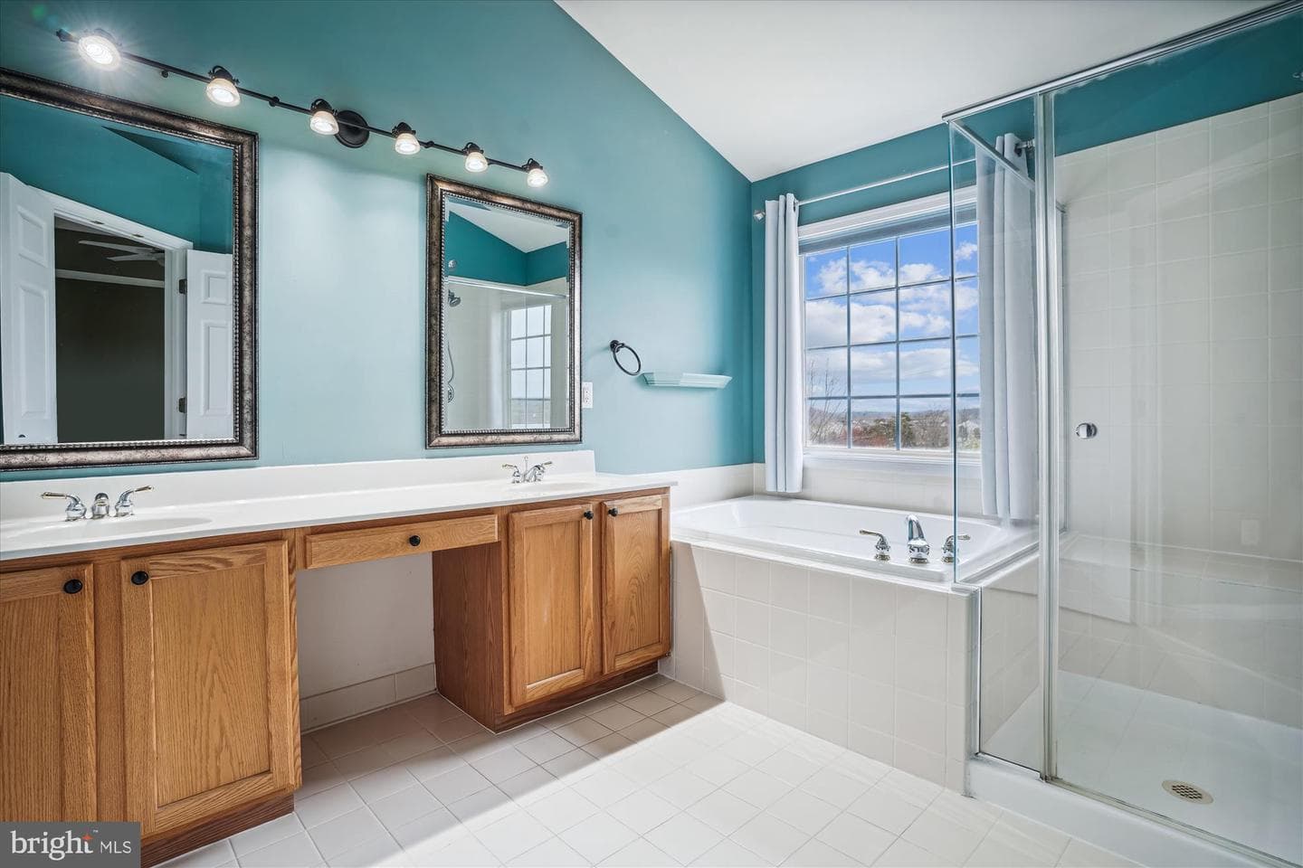 826 Revelstore Terrace NE photo 12