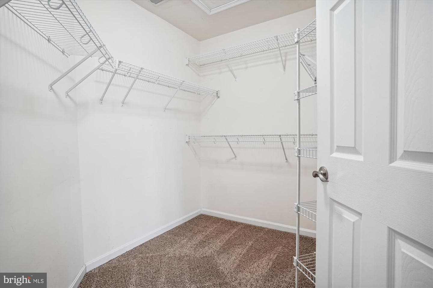 826 Revelstore Terrace NE photo 13